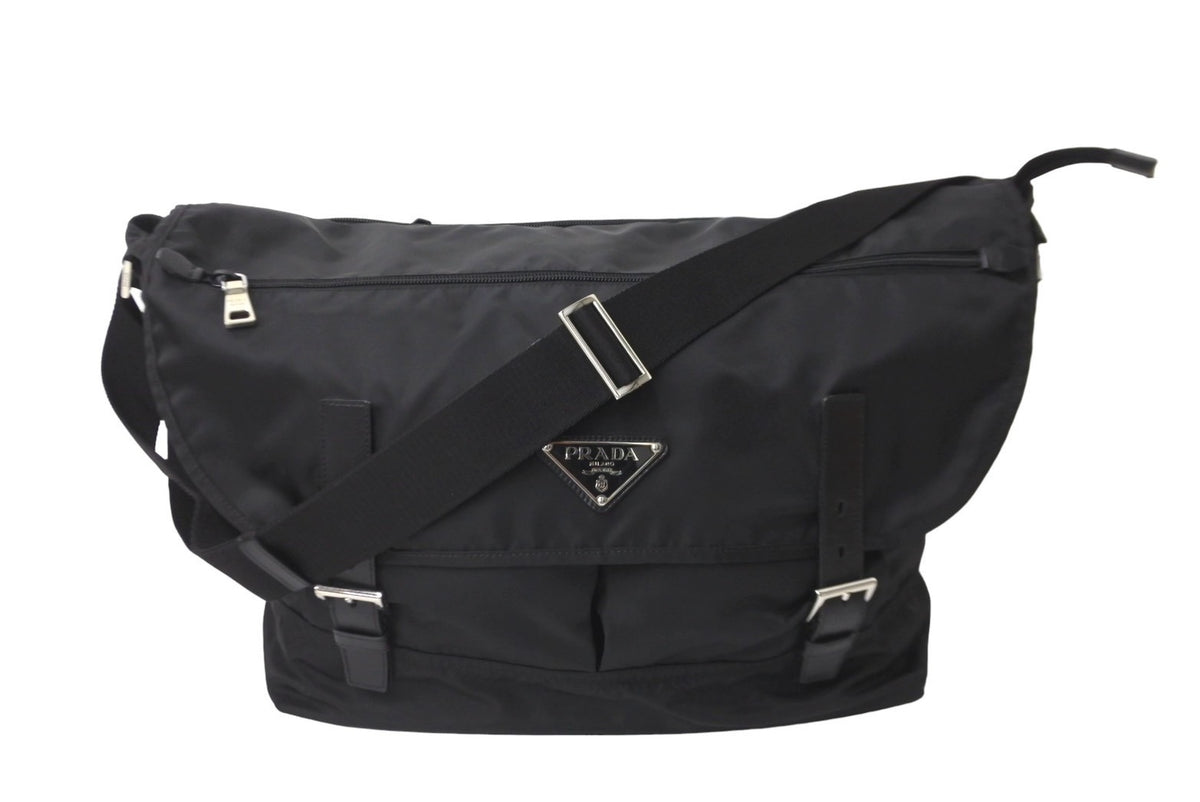 中古★PRADA☆ナイロン バケットバッグ ブラック ☆PRADA☆ SAILCLOTH POUCH ロゴ バケットバッグ (PRADA
