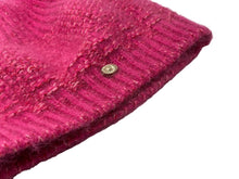 Load image into Gallery viewer, CHANEL シャネル ニットキャップ 09AW P36463K02300 09AW ココチャーム ピンク モヘア ゴールド金具 美品 中古 64145