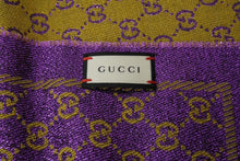Load image into Gallery viewer, GUCCI グッチ マフラー GGモノグラム 37X180 ウール シルク ポリアミド メタリック ゴールド パープル 美品 中古 64377