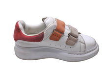 Load image into Gallery viewer, Alexander McQueen アレキサンダーマックイーン キッズ スニーカー マジックテープ サイズ30L ホワイト ピンク オレンジ 良品 中古 64848