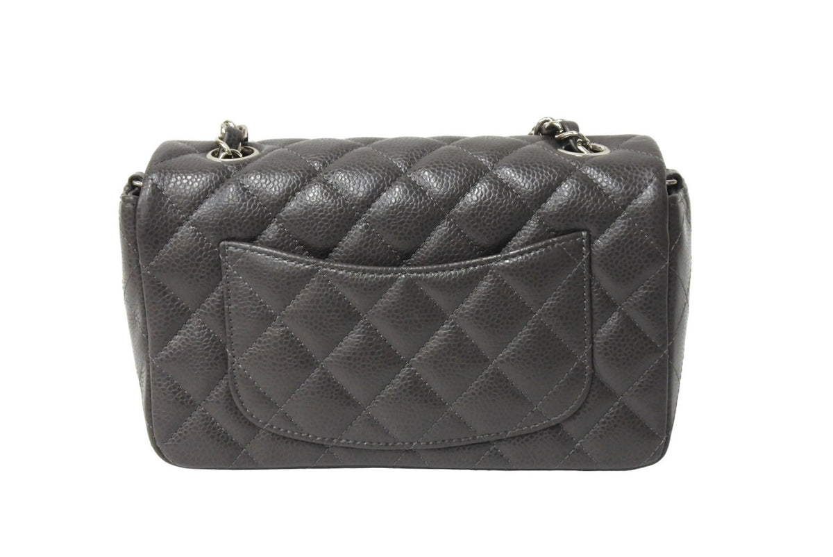 【専用】CHANEL☆miniバッグ☆ショルダー☆持ち手有り☆ノベルティ 極美品 CHANEL シャネル ショルダーバッグ ミニマトラッセ
