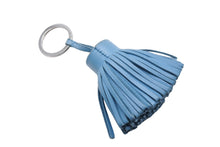 Load image into Gallery viewer, HERMES エルメス カルメン キーホルダー キーチャーム バッグアクセサリー フリンジ ラムスキン ブルージーン 美品 中古 66541