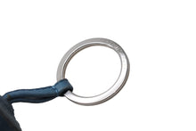 Load image into Gallery viewer, HERMES エルメス カルメン キーホルダー キーチャーム バッグアクセサリー フリンジ ラムスキン ブルージーン 美品 中古 66541