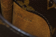 Load image into Gallery viewer, LOUIS VUITTON ルイヴィトン エテュイ リュネット サーンプル モノグラム メガネケース M62962 ブラウン 美品 中古 66742