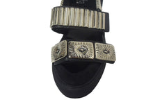 Load image into Gallery viewer, TOGA PULLA トーガ プルラ サンダル サイズ37 レザー スウェード メタル ブラック 彫刻 ポルトガル製 0918G 美品 中古 66770