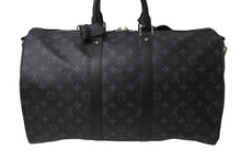Load image into Gallery viewer, 新品同様 LOUIS VUITTON ルイヴィトン エクリプス キーポル バンドリエール45 ボストンバッグ M40569 シルバー金具 ブラック 中古 66871