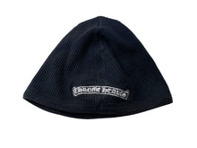 Load image into Gallery viewer, CHROME HEARTS クロムハーツ ビーニー ニットキャップ ダガー スクロールロゴ コットン ブラック アメリカ製 刺繍 美品 中古 67080