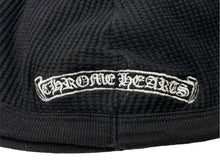 Load image into Gallery viewer, CHROME HEARTS クロムハーツ ビーニー ニットキャップ ダガー スクロールロゴ コットン ブラック アメリカ製 刺繍 美品 中古 67080