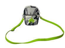 Load image into Gallery viewer, CHROME HEARTS クロムハーツ ショルダーバッグ タカミニショルダーバッグ ロンドン限定 迷彩 グレー グリーン 美品 中古 67121