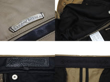 Load image into Gallery viewer, 新品未使用 CHROME HEARTS クロムハーツ クロスパッチ チノ パンツ CHINOS CEM CRS PTCH パンツ ベージュ コットン サイズ30 中古 67597
