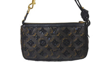 Load image into Gallery viewer, 極美品 LOUIS VUITTON ルイヴィトン ポシェットアクセソワール ハンドバッグ モノグラムエクリプス M40247 スパンコール 中古 4c075271