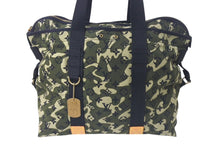 Load image into Gallery viewer, 新品同様 LOUIS VUITTON ルイヴィトン トレイ モノグラモフラージュ モノグラム トートバッグ 村上隆 限定 迷彩柄 M95783 中古 4c075833