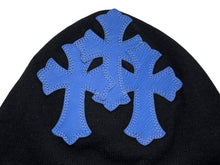 Load image into Gallery viewer, 新品同様 CHROME HEARTS クロムハーツ クロスパッチ ニットキャップ ビーニー カシミヤ レザー ブルー ブラック ONE SIZE 中古 4b008315