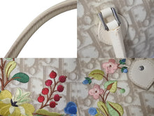Load image into Gallery viewer, Christian Dior クリスチャンディオール エンブロイダリー トロッター ハンドバッグ ベージュ コーティングキャンバス レザー 花柄 美品 中古 4c075282
