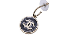 Load image into Gallery viewer, CHANEL シャネル ピアス ココマーク コインチャーム ヴィンテージ 04V ブラック ゴールド 良好 中古 43213