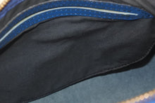 Load image into Gallery viewer, LOUIS VUITTON ルイヴィトン M43015 スピーディ25 ハンドバッグ カバン エピ トレドブルー レザー 中古 48881