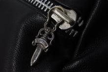 Load image into Gallery viewer, CHROME HEARTS クロムハーツ ボストンバッグ タイニーダッフル ダガージップ レザー ブラック シルバー金具 美品 中古 54375
