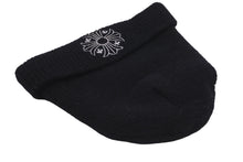 Load image into Gallery viewer, CHROME HEARTS クロムハーツ ニットキャップ 帽子 マルチプラス 刺繍 ビーニー ウール ブラック ホワイト サイズOS 美品 中古 58071