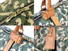 Load image into Gallery viewer, LOUIS VUITTON ルイヴィトン ×村上隆 キーポルバンドリエール55 モノグラムモフラージュ M95774 ゴールド金具 美品 中古 58514
