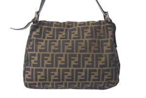 FENDI フェンディ ズッカ柄 マンマバケット ワンショルダーバッグ ブラウン キャンバス レザー シルバー金具 ロゴ 美品 中古 4b000296