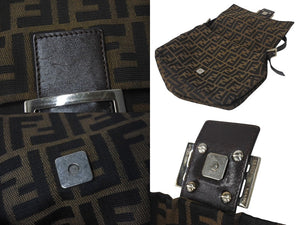 FENDI フェンディ ズッカ柄 マンマバケット ワンショルダーバッグ ブラウン キャンバス レザー シルバー金具 ロゴ 美品 中古 4b000296
