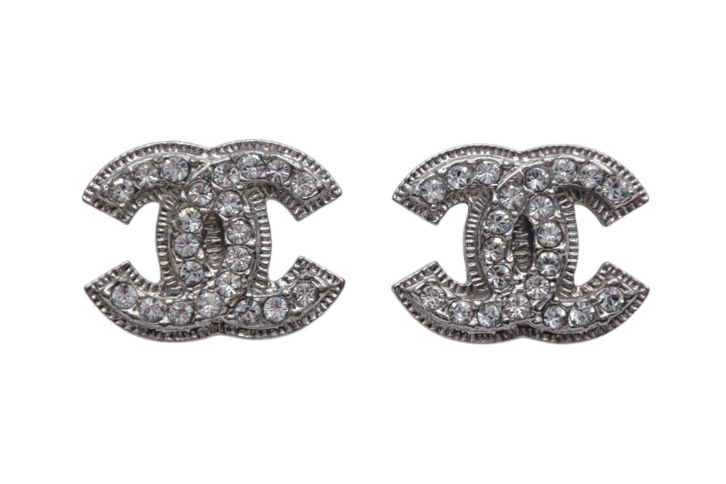 極美品 CHANEL シャネル ココマーク ピアス 重量約3.7g A12V刻印 ラインストーン シルバー クリア 両耳用 中古 4b000375
