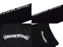 Load image into Gallery viewer, 新品未使用 CHROME HEARTS クロムハーツ スウェットパンツ サイズL サイドロゴ 新型 プリント ブラック コットン 中古 4b000456
