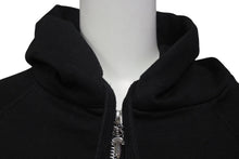 Load image into Gallery viewer, 極美品 CHROME HEARTS クロムハーツ クロスパッチ ダブルジップ パーカー ブラック 新型 フーディ― シルバー金具 サイズM 中古 4b000783