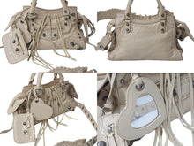 Load image into Gallery viewer, 極美品 BALENCIAGA バレンシアガ ショルダーバッグ NEO CAGOLE XS ネオカゴール XS 700940 ベージュ シルバー金具 中古 4b000819