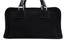 Load image into Gallery viewer, LOEWE ロエベ ビジュー アマソナ30 ハンドバッグ アナグラムロゴ スウェード レザー ブラック 黒 シルバー金具 美品 中古 4b000837