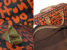 Load image into Gallery viewer, 極美品 LOUIS VUITTON ルイヴィトン スピーディ30 ボストンバッグ M93705 モノグラム グラフィティ オレンジ 中古 4b000874