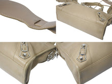Load image into Gallery viewer, BALENCIAGA バレンシアガ クラシック メタリック エッジ シティ 2WAYバッグ ハンドバッグ ショルダー ベージュ 432831 シルバー金具 美品 中古 4b000971