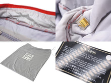 Load image into Gallery viewer, 極美品 CHANEL シャネル スポーツライン 2WAYボストンバッグ ココマーク 10番台 ナイロン レッド ホワイト 中古 4b000989