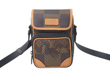 Load image into Gallery viewer, LOUIS VUITTON ルイヴィトン アマゾン メッセンジャーショルダーバッグ N40357 ダミエジャイアント NIGO LVスクエアード 美品 中古 4b001017