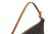 Load image into Gallery viewer, LOUIS VUITTON ルイヴィトン ポシェット アクセソワール アクセサリーポーチ M51980 モノグラム PVC レザー 美品 中古 4b001200