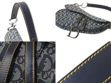 Load image into Gallery viewer, 極美品 Christian Dior クリスチャンディオール トロッター サドルバッグ ブラック ガリアーノ期 シルバー金具 ワンショルダー ロゴ 中古 4b000130