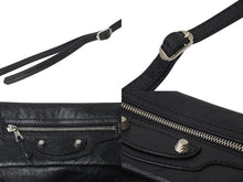 Load image into Gallery viewer, BALENCIAGA バレンシアガ ジャイアント エンベロープ クラッチバック 327079 レザー ブラック シルバー金具 美品 中古 4b001472