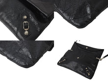 Load image into Gallery viewer, BALENCIAGA バレンシアガ ジャイアント エンベロープ クラッチバック 327079 レザー ブラック シルバー金具 美品 中古 4b001472