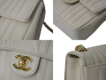 Load image into Gallery viewer, CHANEL シャネル ミニマトラッセ マドモワゼル キャビアスキン ココマーク 3番台 ベージュ 美品 中古 4b000179