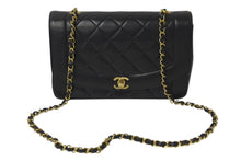 Load image into Gallery viewer, 極美品 CHANEL シャネル マトラッセ25 ダイアナ ショルダーバッグ A01165 レザー ラムスキン 3番台 ゴールド金具 ブラック中古 4b000218