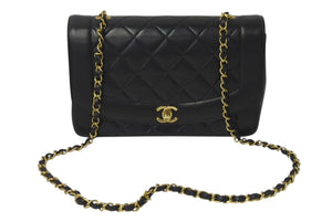 極美品 CHANEL シャネル マトラッセ25 ダイアナ ショルダーバッグ A01165 レザー ラムスキン 3番台 ゴールド金具 ブラック中古 4b000218