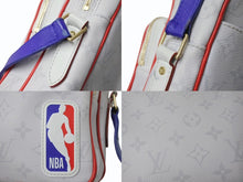 Load image into Gallery viewer, LOUISVUITTON ルイヴィトン LVxNBA ナイル メッセンジャーPM 2021CR ショルダーバッグ M45583 ホワイト ブルー レッド 美品 中古 4b003545