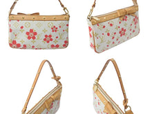 Load image into Gallery viewer, 極美品 LOUIS VUITTON ルイヴィトン ポシェットアクセソワール チェリーブロッサム 村上隆コラボ M92008 ゴールド金具 中古 4b000068