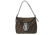 Load image into Gallery viewer, FENDI フェンディ ズッカ柄 マンマバケット ワンショルダーバッグ ブラウン キャンバス レザー シルバー金具 ロゴ 鞄 美品 中古 4b001001