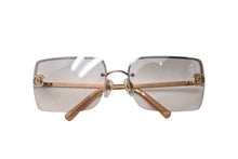 Load image into Gallery viewer, 極美品 CHANEL シャネル リムレス サングラス 4092-B c.102/8Z サイズ62□15 120 ココマーク ラインストーン ブラウン ゴールド 中古 4b001055