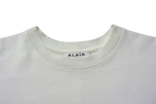 Load image into Gallery viewer, ALAIA アライア 半袖Tシャツ AA9H02911J017 サイズ36 ロゴ プリント ホワイト イタリア製 美品 中古 4b001107