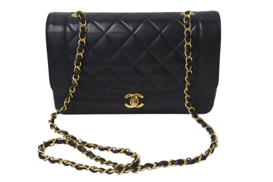 極美品 CHANEL シャネル ショルダーバッグ ダイアナ 25 2番台 ラムスキン ブラック ゴールド金具 中古 4b001138
