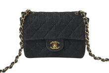 Load image into Gallery viewer, CHANEL シャネル デニム ミニマトラッセ 17 チェーンショルダーバッグ 6番台 ココマーク ブラック系 ゴールド金具 美品 中古 4b001144