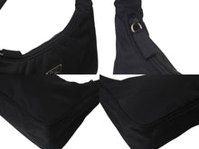 Load image into Gallery viewer, 極美品 PRADA プラダ ホーボー ハンドバッグ ワンショルダーバッグ MV515 トライアングルロゴ ナイロン ブラック 中古 4b001175