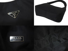Load image into Gallery viewer, 極美品 PRADA プラダ ホーボー ハンドバッグ ワンショルダーバッグ MV515 トライアングルロゴ ナイロン ブラック 中古 4b001175